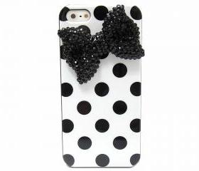 Bling Crystal Hard Polka Dot White Black iphone 5 Case, Black Bow iphone 5G Case, iphone 5 Bow Case, unique iphone 5 Case, iphone 5G case A1