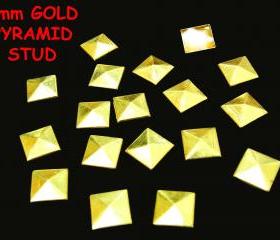 100 pcs 8mm DIY Gold Pyramid FlatBack Studs Hotfix Iron On Glue On for iPhone Case or Crafts